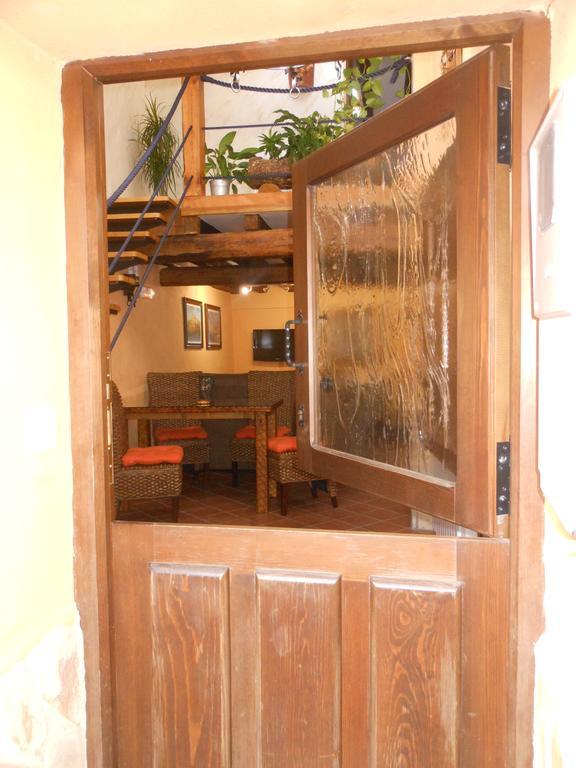 La Casa Vieja Hostal Tabanera del Monte Exterior foto